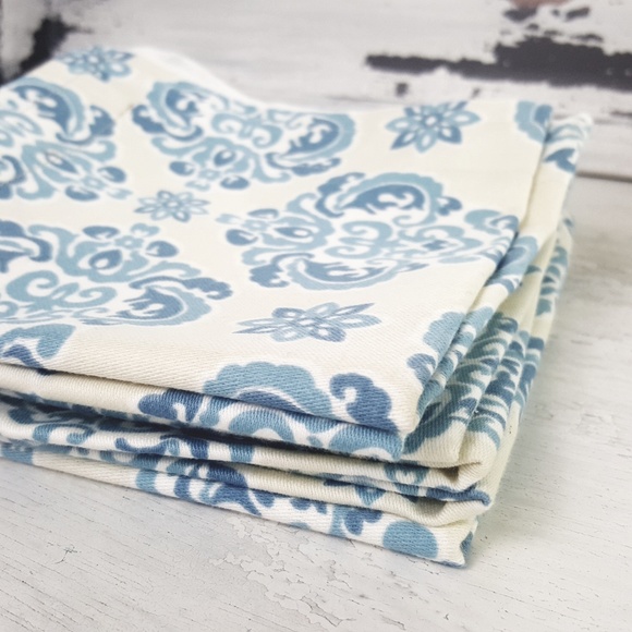 Six Blue Damask Cotton-Linen Napkins & Holders - Picture 4 of 8